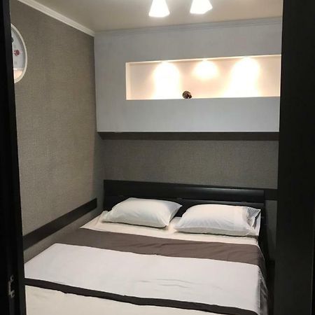 Apartments Gagarina 72 Krivoj Rog Eksteriør bilde